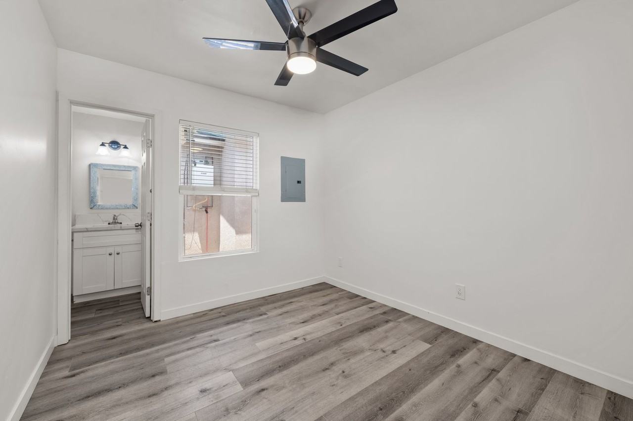 4924 64th St - Photo 2 of 11