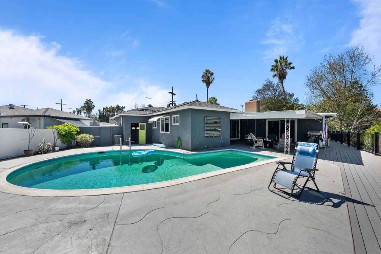 5165 Alumni Pl - Photo 2 of 28