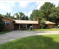 223 N Edgewood Dr - Photo 1 of 1