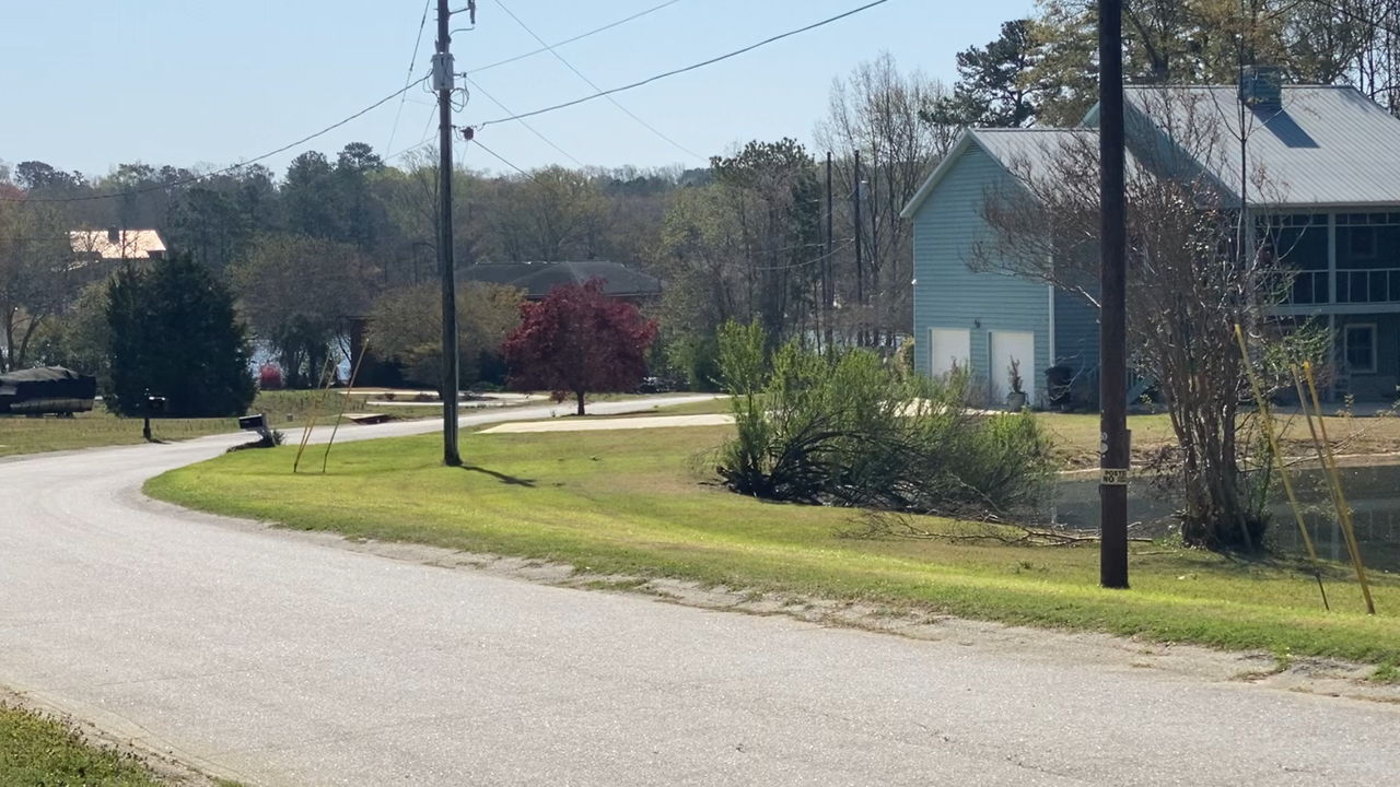 105 Blackburn Rd W #105 - Photo 4 of 12