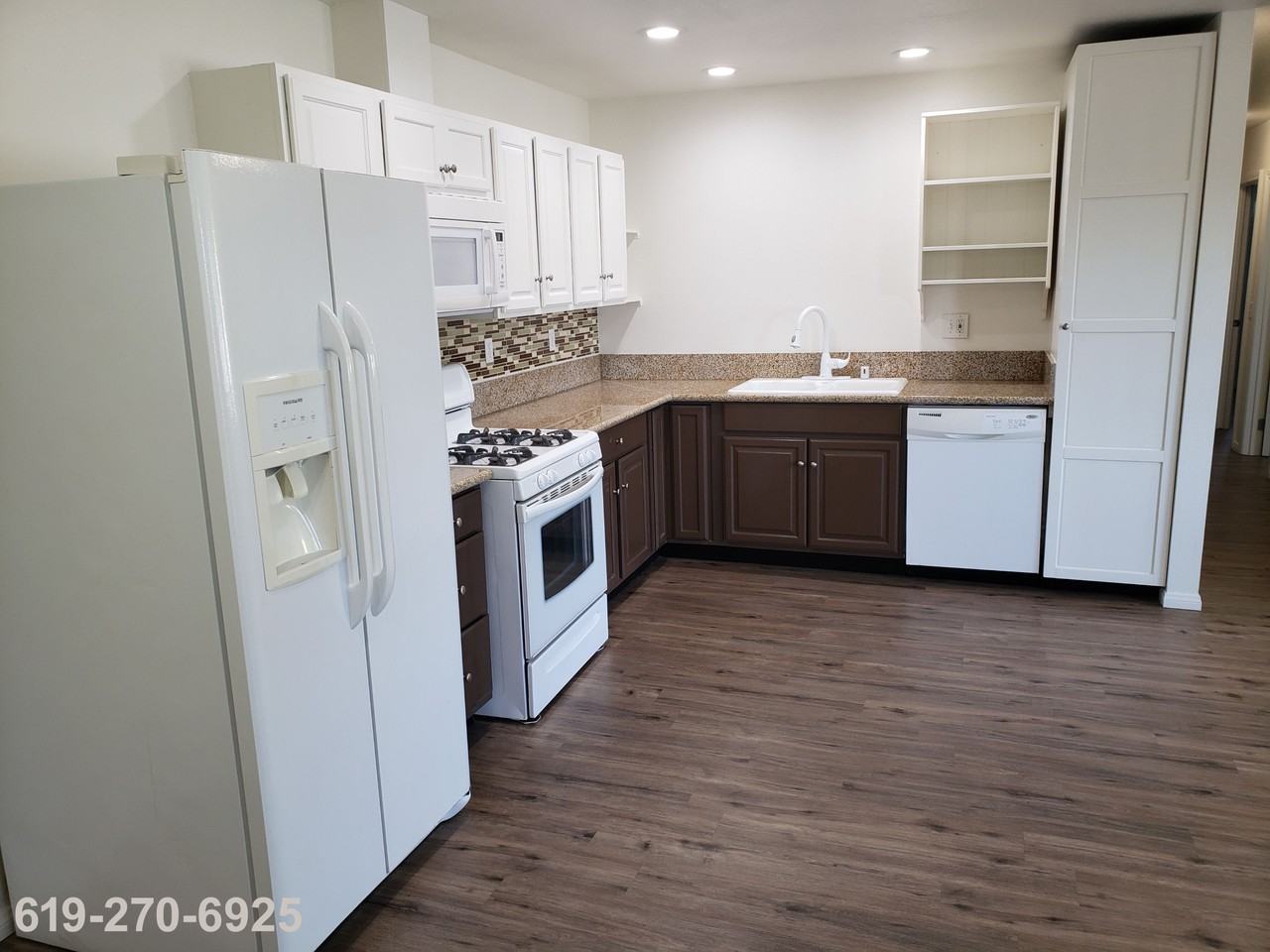 1261 Victor St #9 - Photo 3 of 22