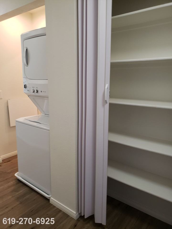 1261 Victor St #9 - Photo 7 of 22