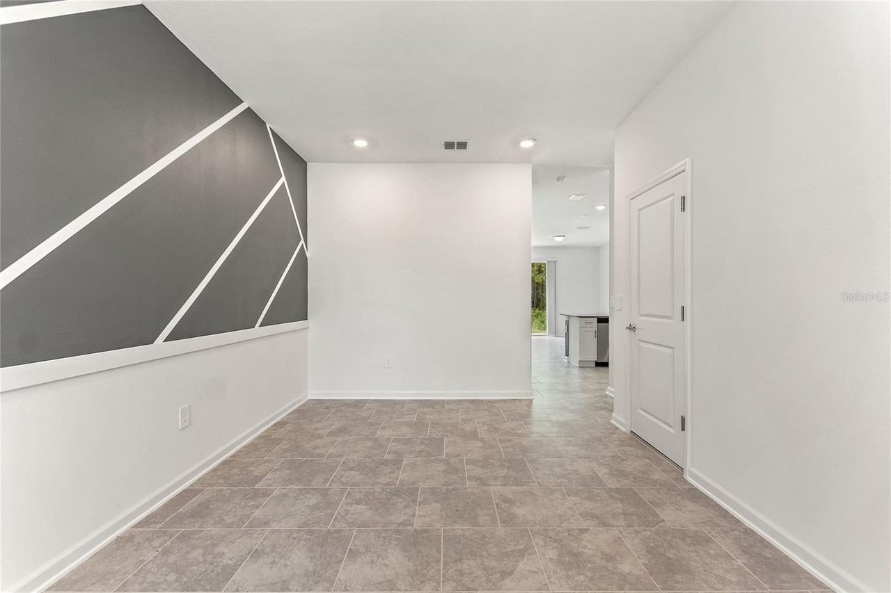 7496 Stone Creek Trl - Photo 7 of 37