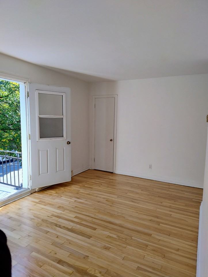 Rue Fleury Ouest - Photo 7 of 30