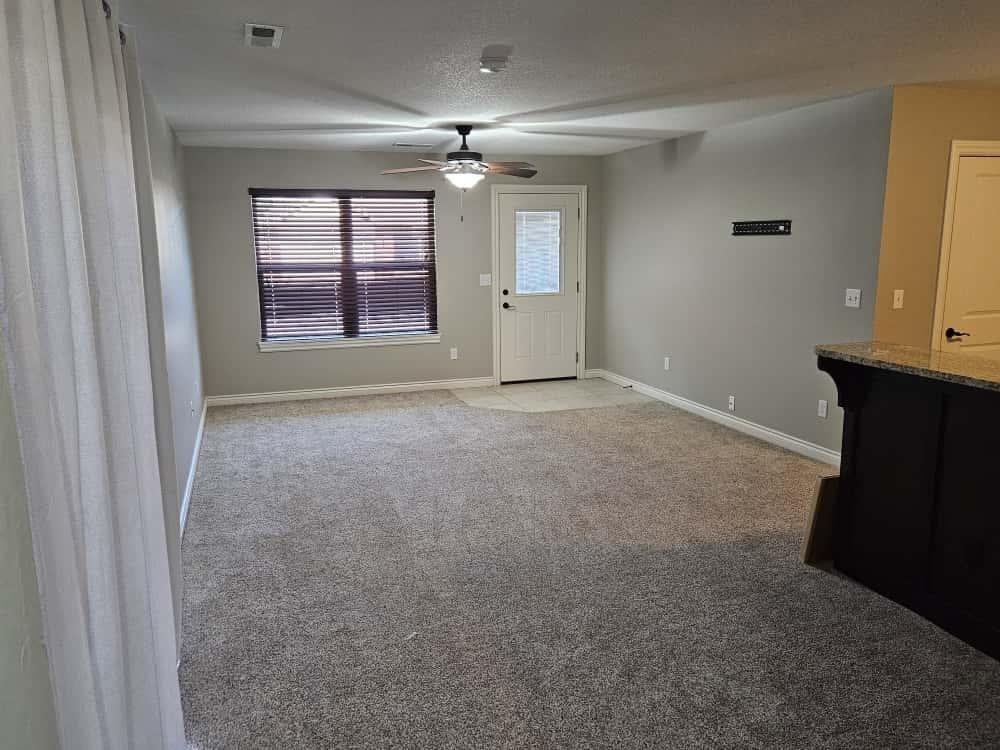 11 S Kansas Ct - Photo 4 of 20