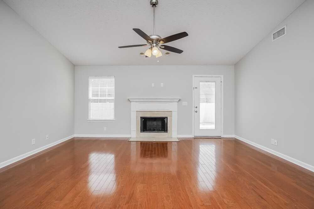 3327 Velvet Court - Photo 3 of 16