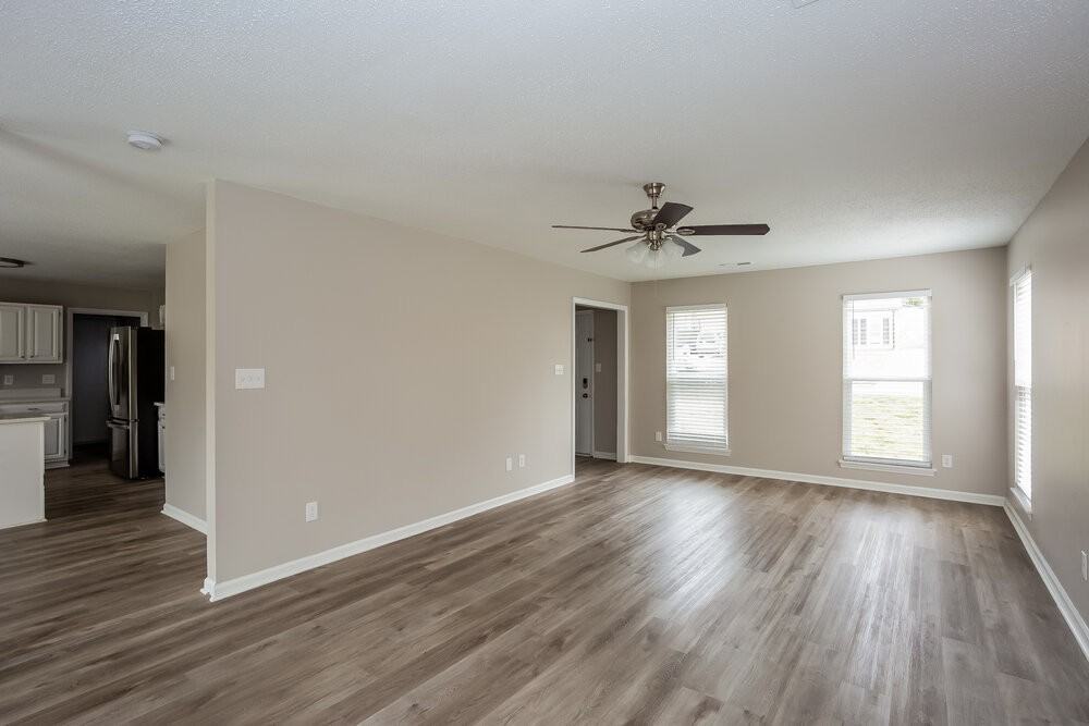 9501 Vera Jones Ln - Photo 6 of 14