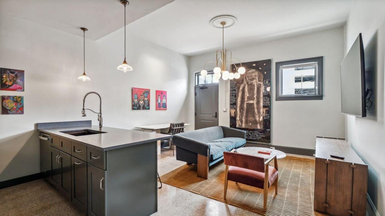 310 South Rampart Street - Photo 6 of 33