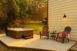 featured image of 555 Laurel Cove Rd