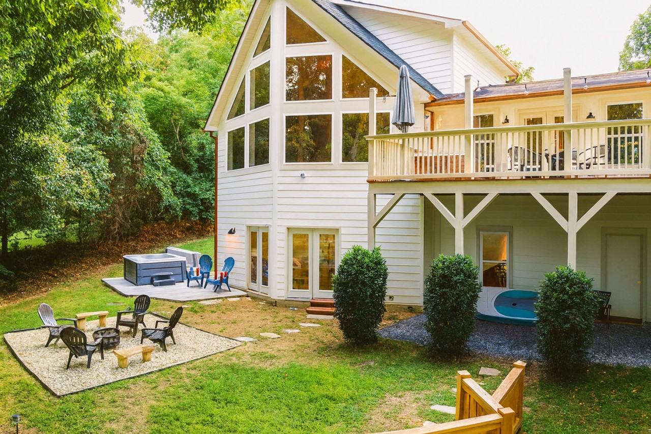 555 Laurel Cove Rd #1293782P - Photo 2 of 50