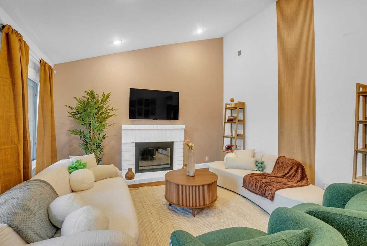 148 Flintwell Ct #1308910P - Photo 2 of 43