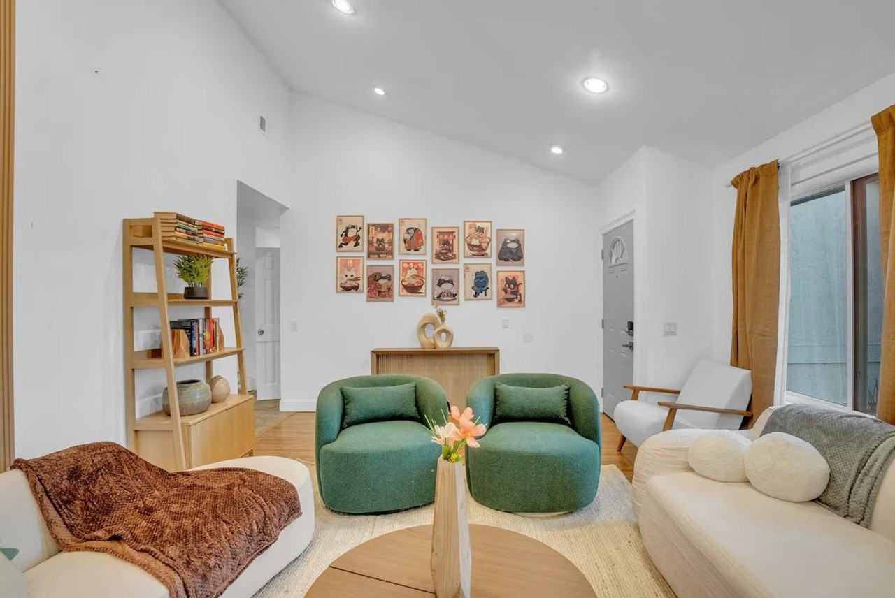 148 Flintwell Ct #1308910P - Photo 3 of 43