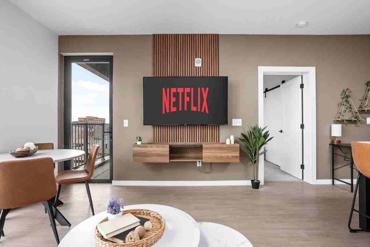 421 N Pennsylvania St #1312585P - Photo 6 of 35