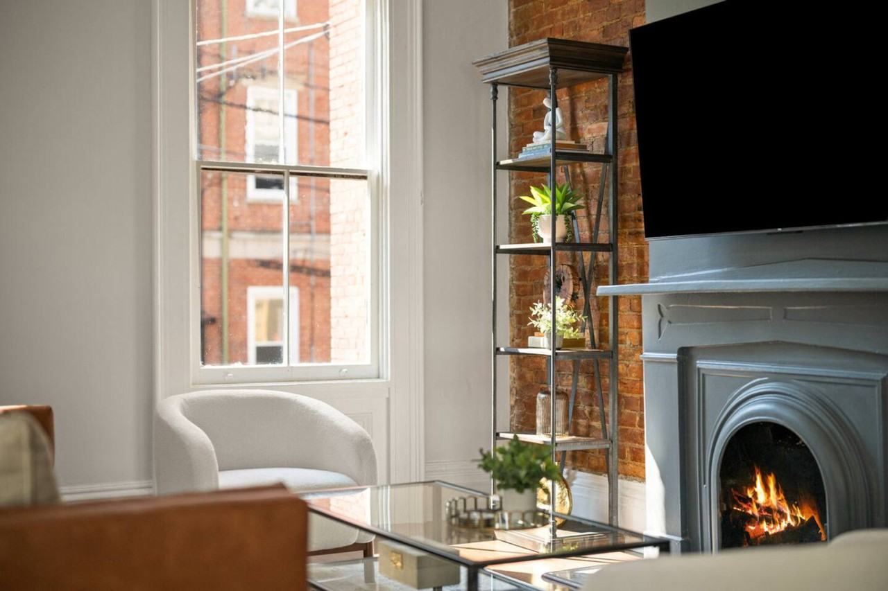 516 E 12th St #1314562P - Photo 5 of 50