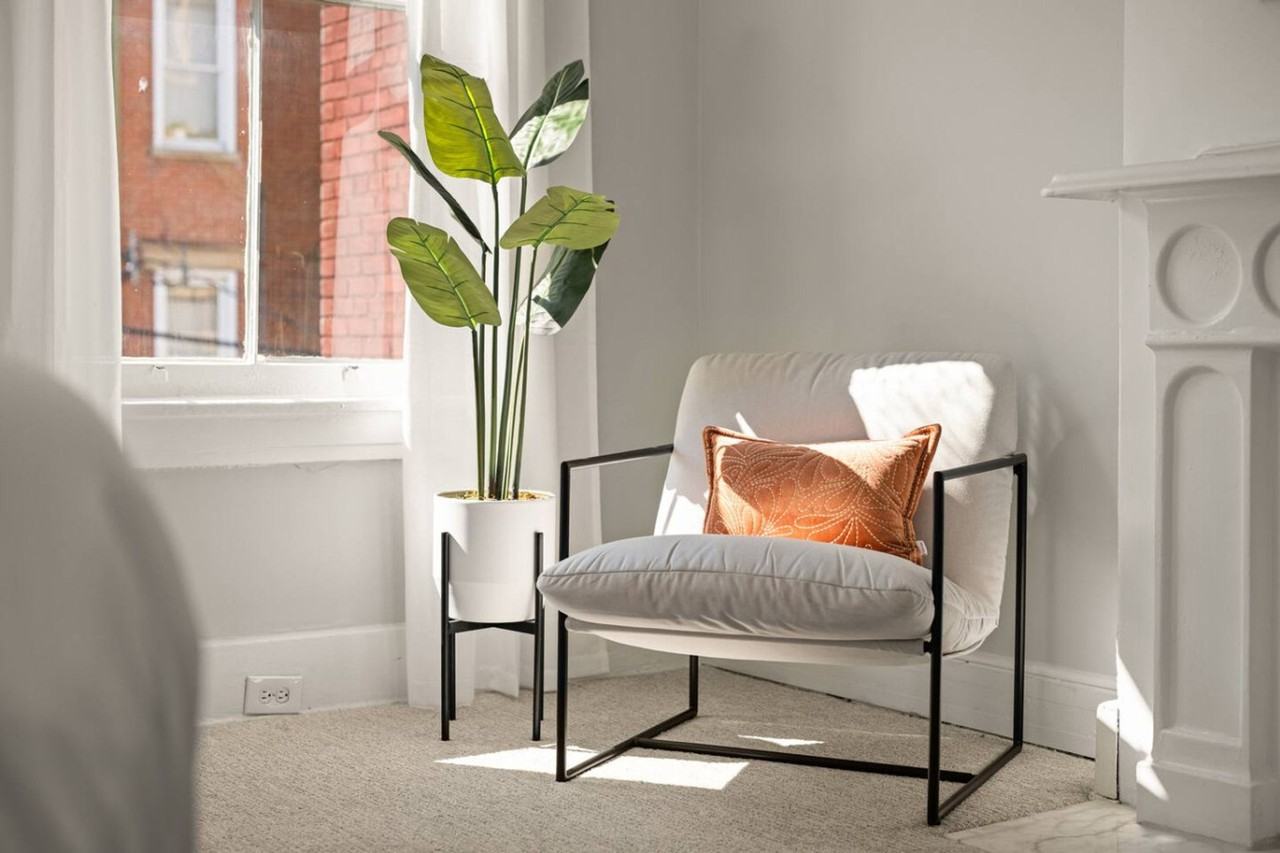 516 E 12th St #1314562P - Photo 5 of 50