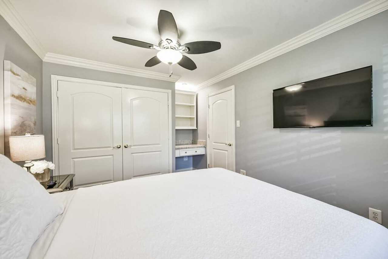 9712 Long Branch Ln #1316397P - Photo 3 of 17