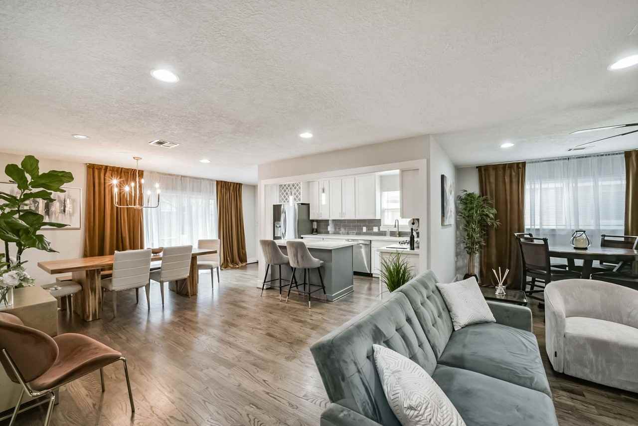 5719 Viking Drive #1316400P - Photo 5 of 30