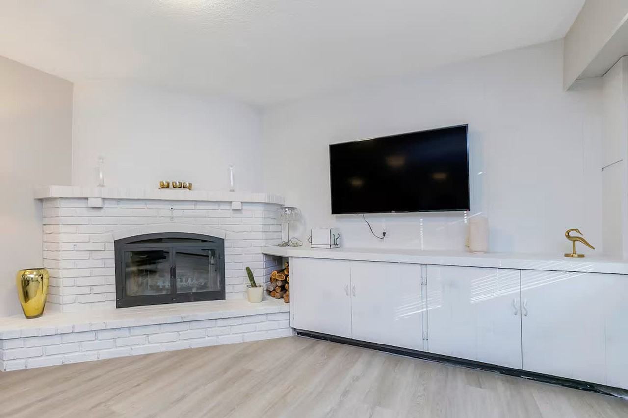 2040 27th Street #1316247P - Photo 2 of 23