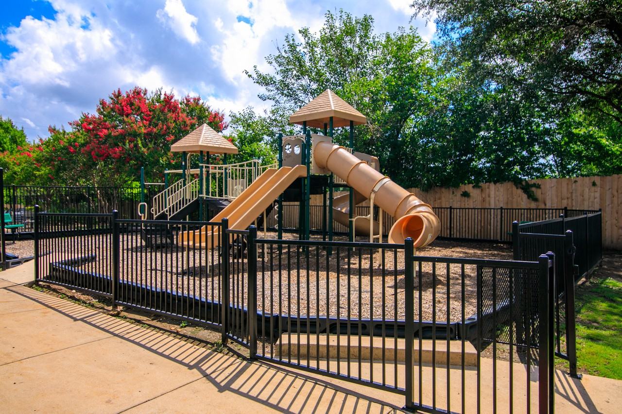 Riverside Meadows - Photo 7 of 98