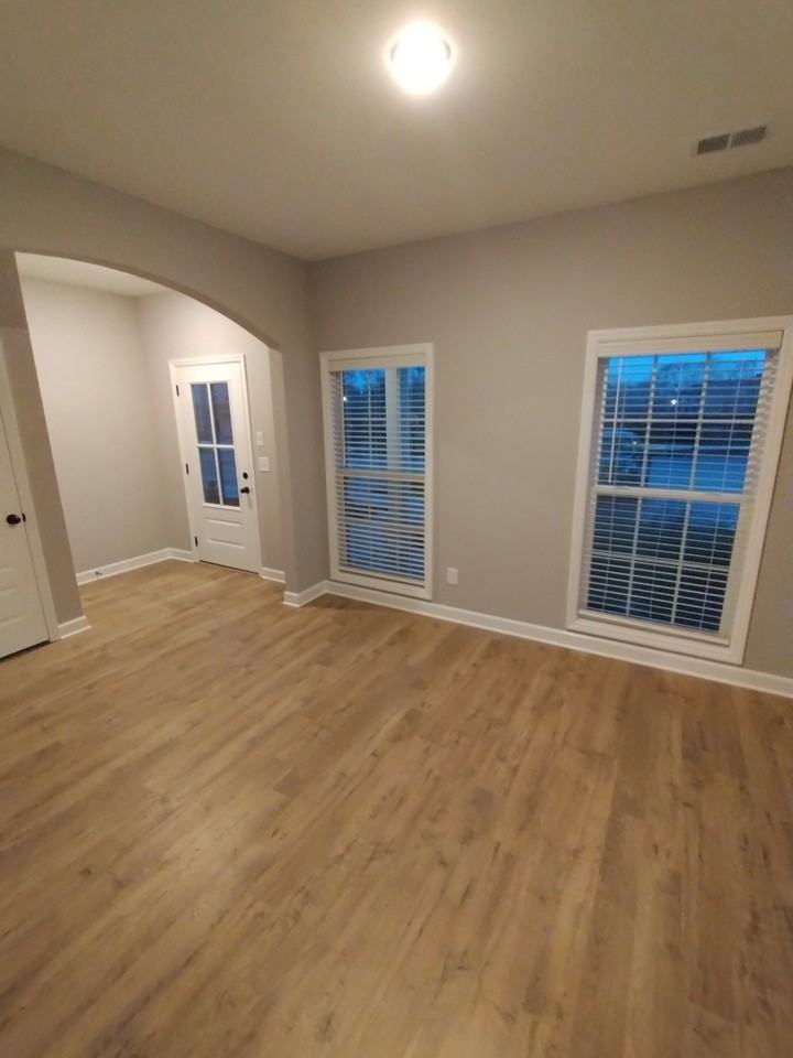 189 Harvard Dr #1 - Photo 2 of 12