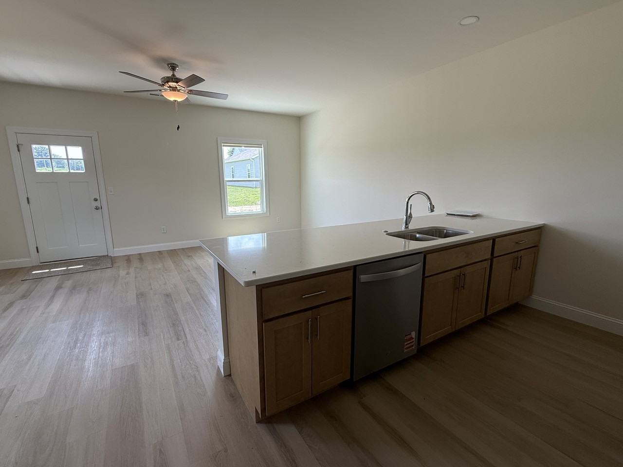 499 South 100 East #6 - Photo 4 of 14