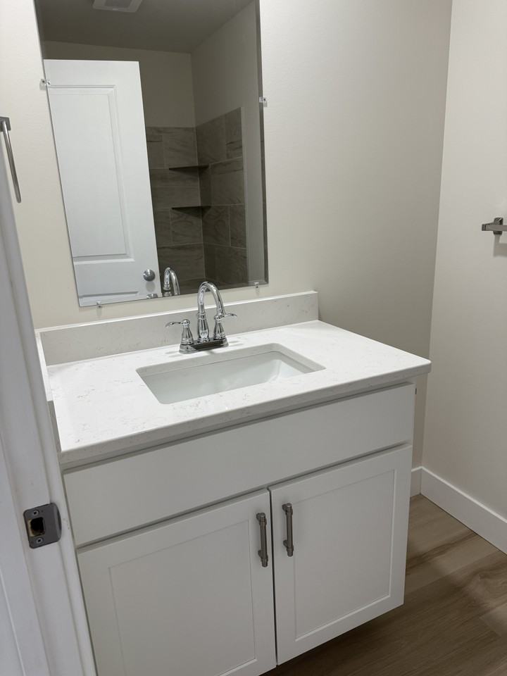 499 South 100 East #6 - Photo 6 of 14