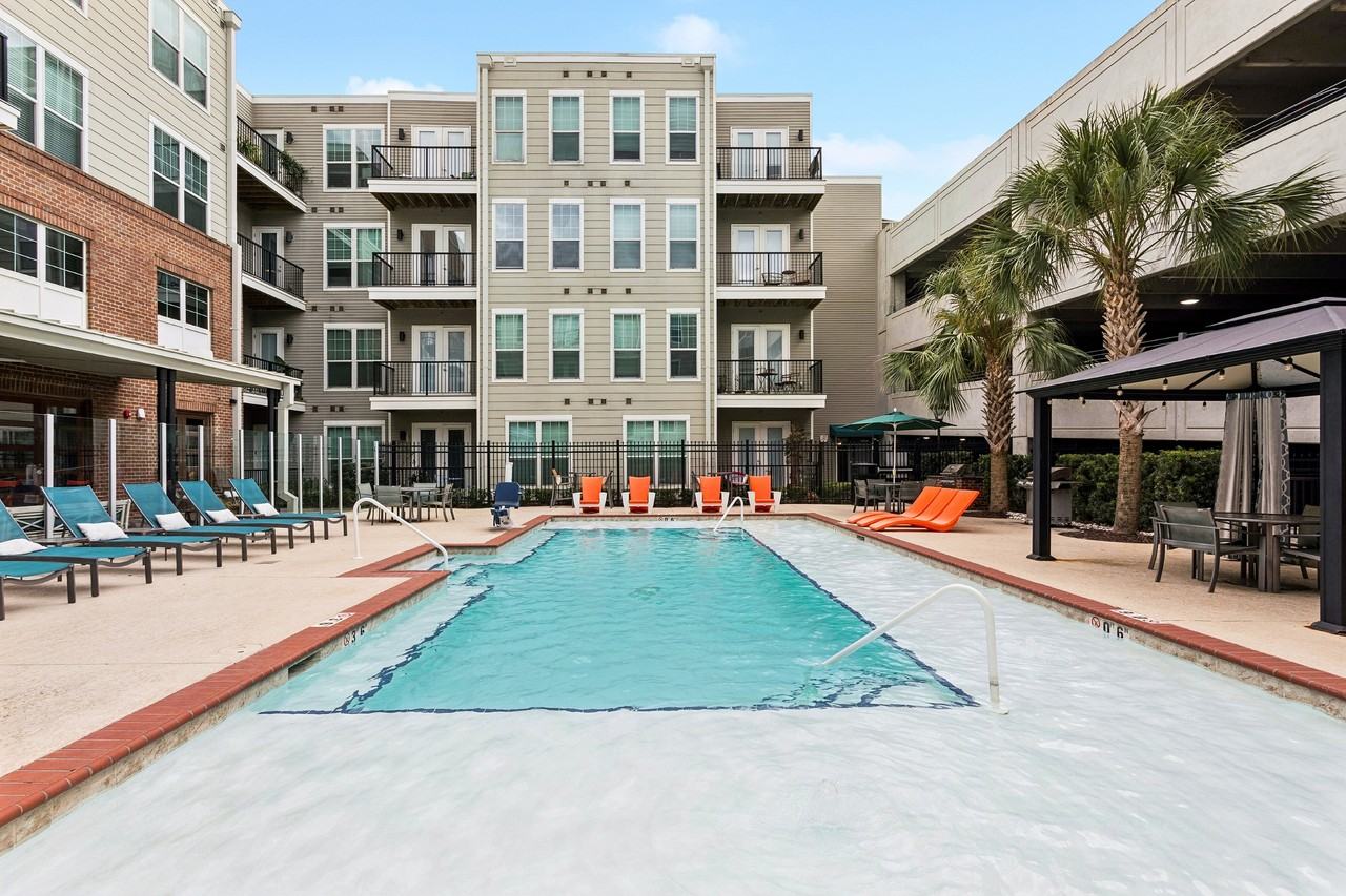 Delaneaux - Photo 2 of 34