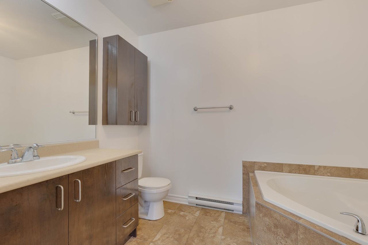 1584 100e Avenue - Photo 7 of 10