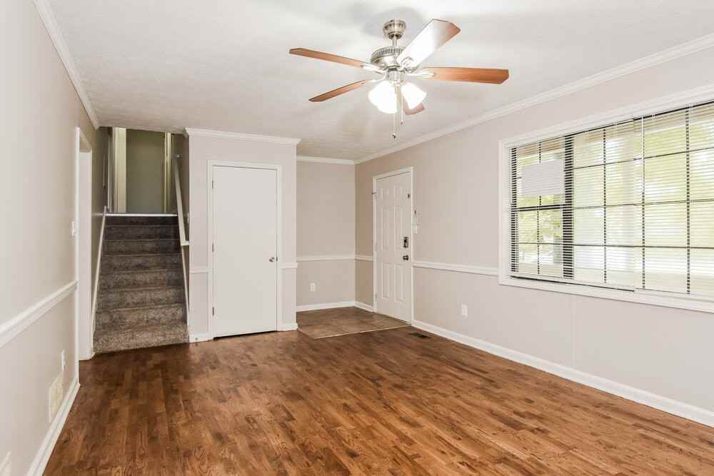 4710 Spring Gate Dr - Photo 6 of 18