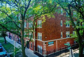 featured image of 7320-30 N Damen Ave 2001-15 W Jarvis Ave