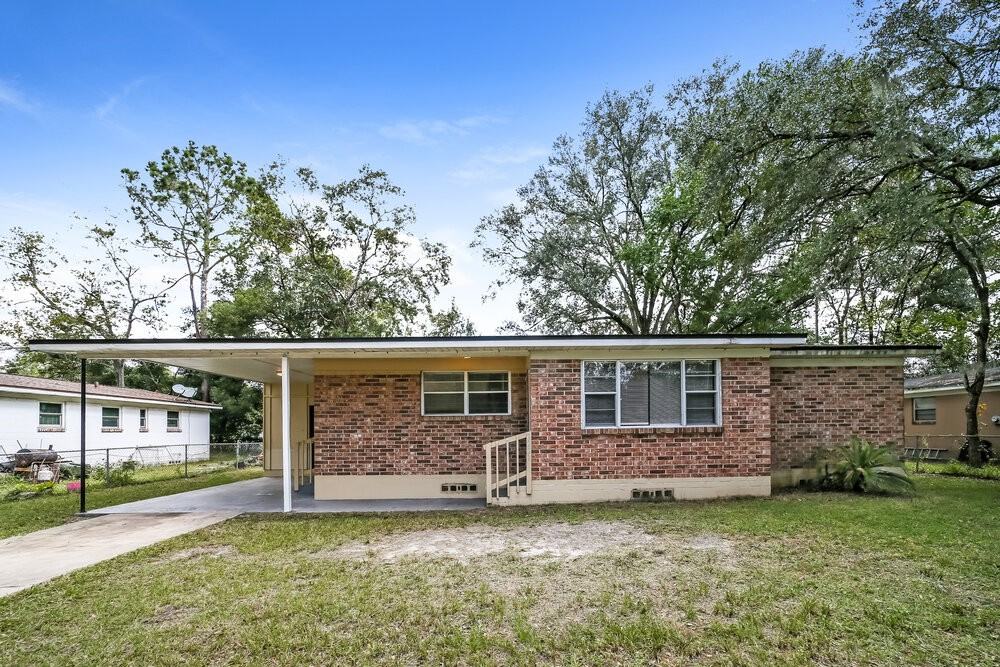 2227 South Mc Carthy Drive