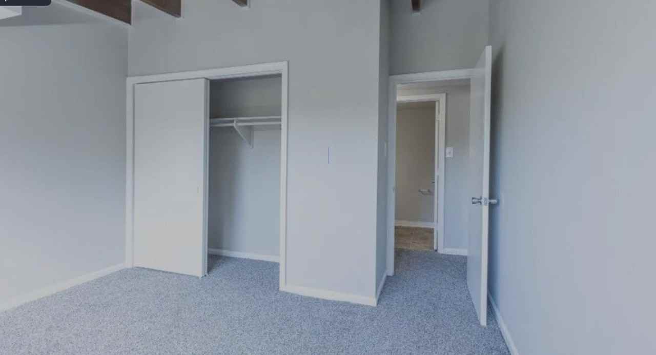 Riverside Park - Photo 2 of 50