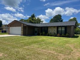 featured image of 2928 Pine Tree Dr