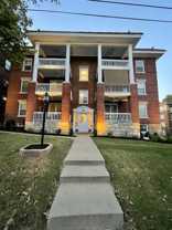 1600 W 37th St #3W - Photo 1 of 1