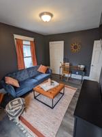 featured image of 505 E Rusholme St #UPPER