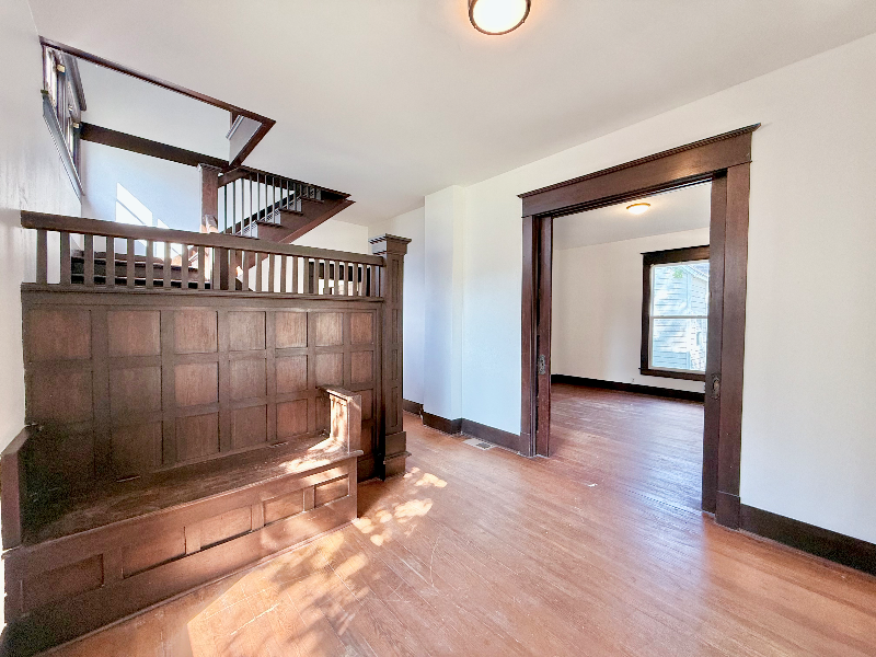 517 West Hull Street - Photo 2 of 15