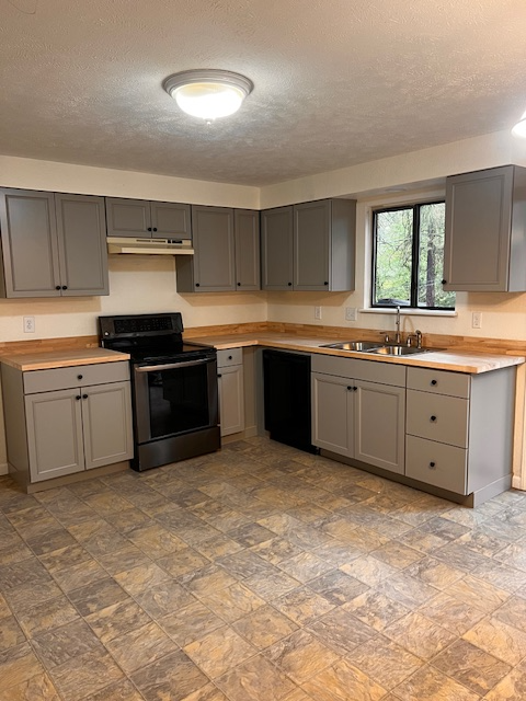 307 E Hawthorne Rd #2 - Photo 2 of 4