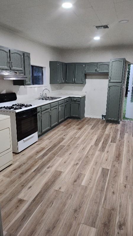 1210 Roussell St ##La - Photo 2 of 9