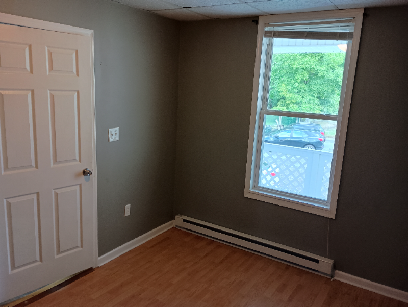 1219 Spring St #C - Photo 3 of 11