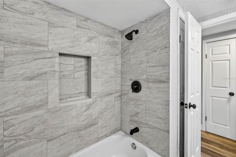 7415 San Salvadore Dr - Photo 3 of 15