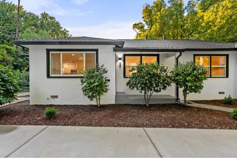 5370 Moddison Avenue - Photo 2 of 12