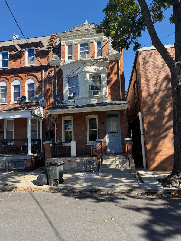 409 S Shippen St #1stFL - Photo 2 of 13