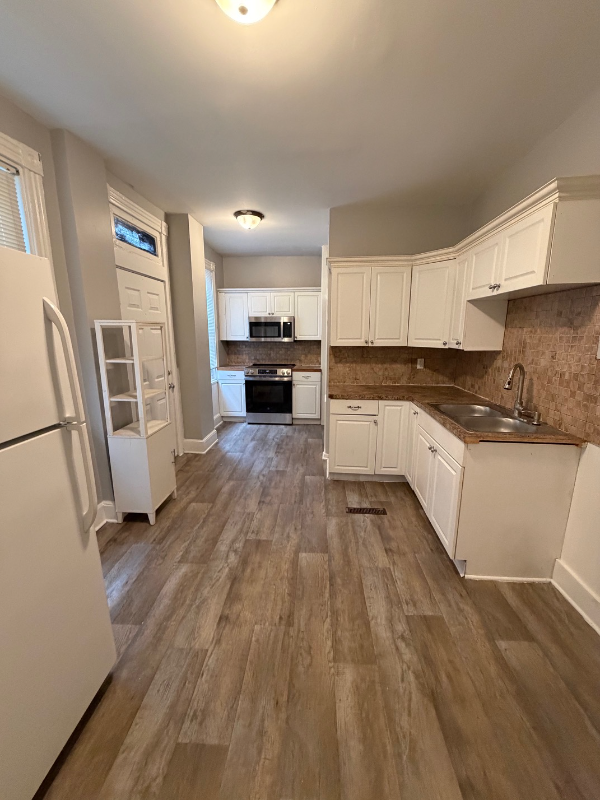 409 S Shippen St #1stFL - Photo 6 of 13