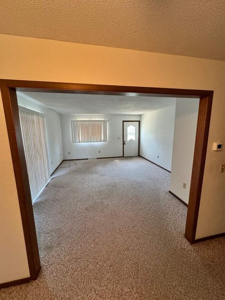 601 Talbott St #2 - Photo 7 of 18