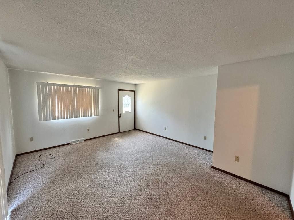 601 Talbott St #2 - Photo 3 of 18