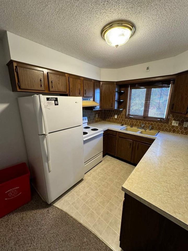 601 Talbott St #2 - Photo 4 of 18