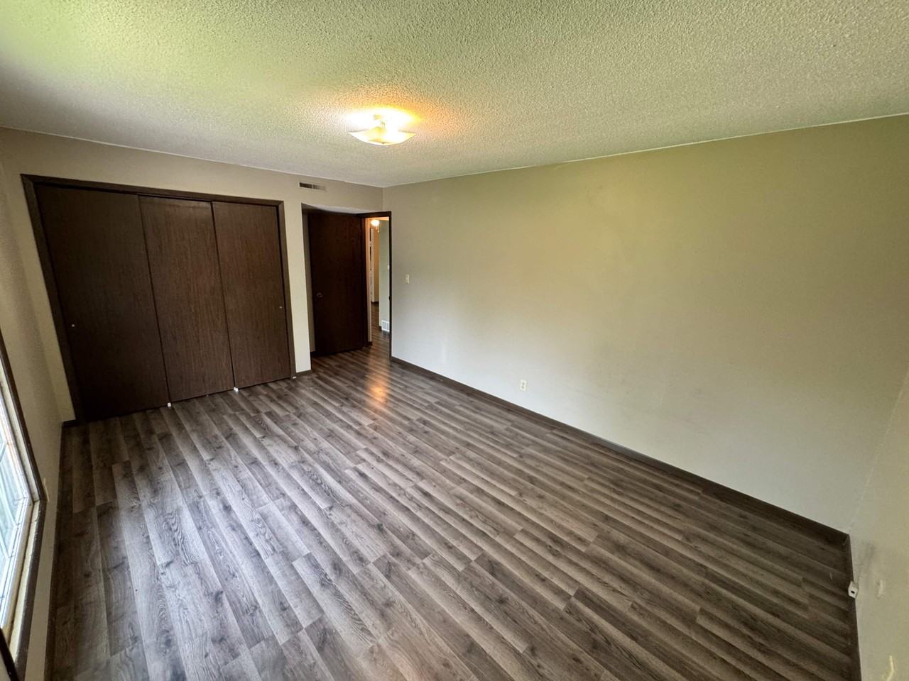 915 Prince St #2 - Photo 7 of 9