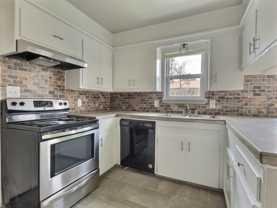 6116 S Madison Pl #B - Photo 1 of 1