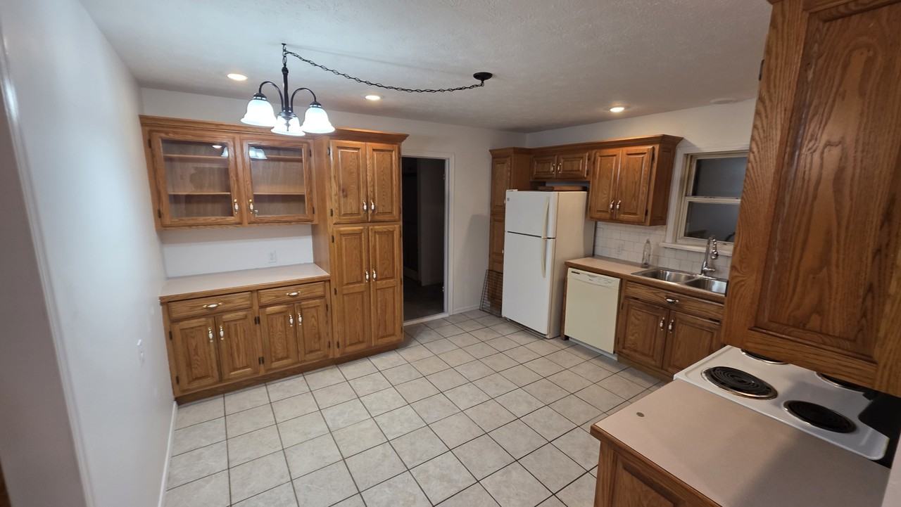 808 S Elgin Ave #NA - Photo 3 of 16