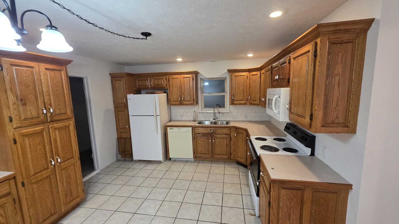 808 S Elgin Ave #NA - Photo 4 of 16